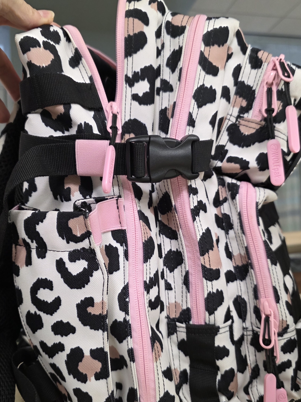 WOLFpak Women's Pink Black Leopard Print Backpack - Picture 4 of 5